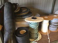 Bostik bouw- en bevestigingsmateriaal - afbeelding 1 van  7