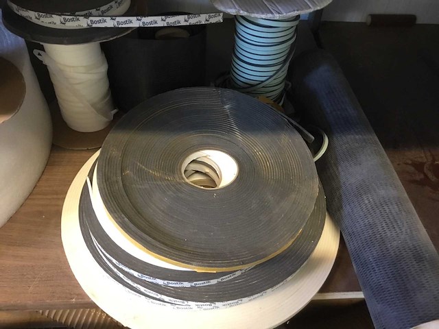 Bostik bouw- en bevestigingsmateriaal - afbeelding 2 van  3