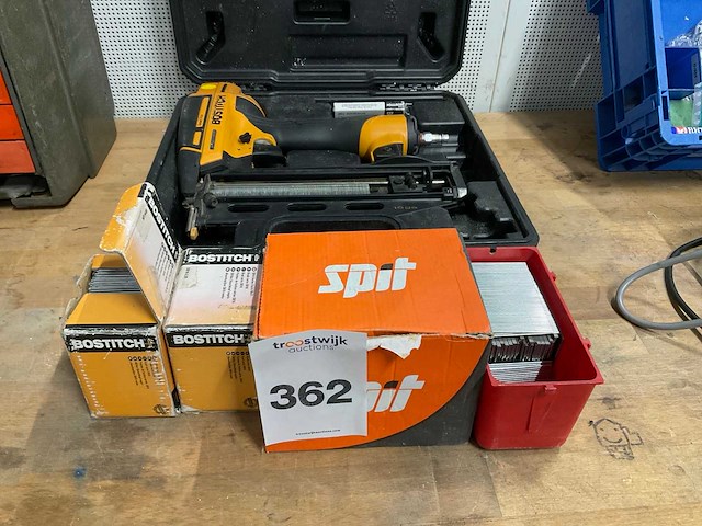 Bostitch pneumatische tacker - afbeelding 1 van  4