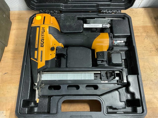 Bostitch pneumatische tacker - afbeelding 2 van  4