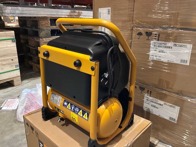 Bostitch rc10sq-e luchtcompressor - afbeelding 6 van  7