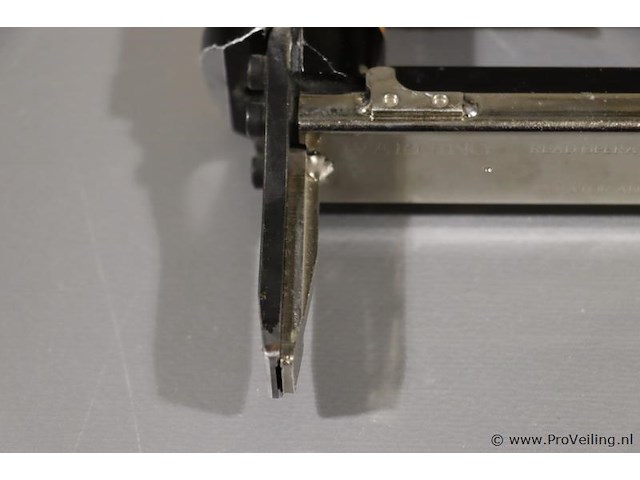 Bostitch tacker, pneumatisch - afbeelding 3 van  4