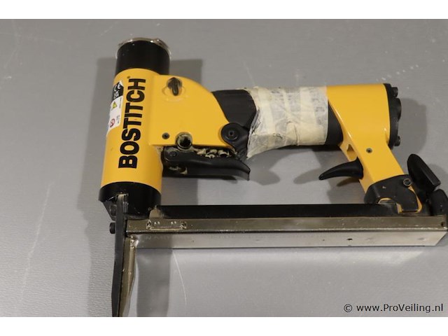 Bostitch tacker, pneumatisch - afbeelding 1 van  3