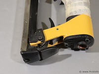 Bostitch tacker, pneumatisch - afbeelding 3 van  3