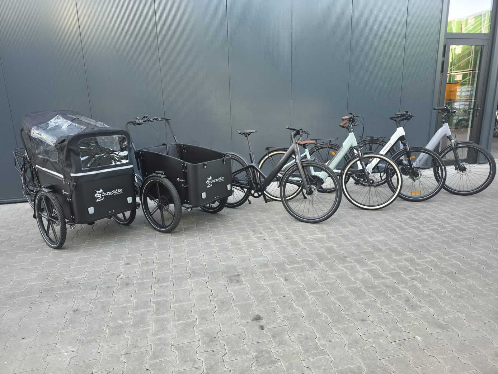 Boten, campers, auto's, elektrische fietsen, quads en crossmotoren