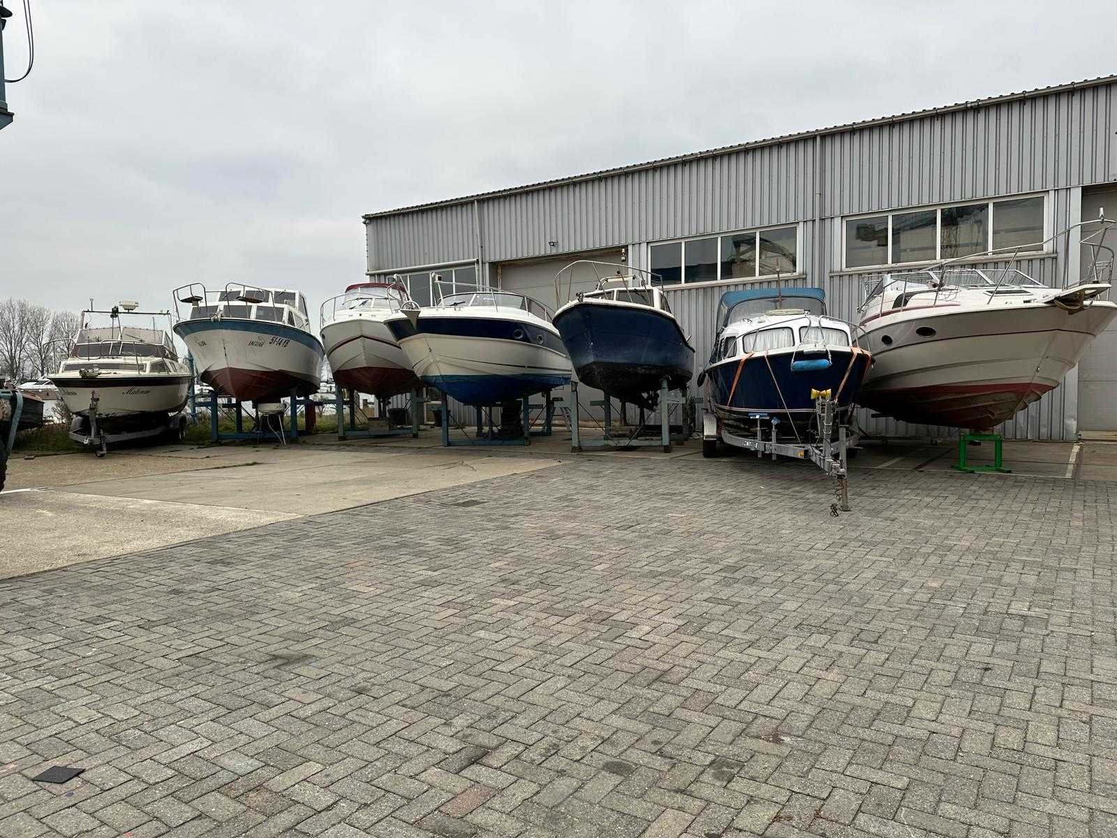 Boten en watersportartikelen wegens beëindiging haven