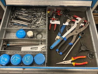 Bott ladekast met gereedschap en materiaal - afbeelding 6 van  10