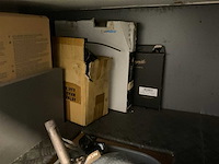 Bott ladekasten met gereedschap en materiaal (2x) - afbeelding 9 van  16