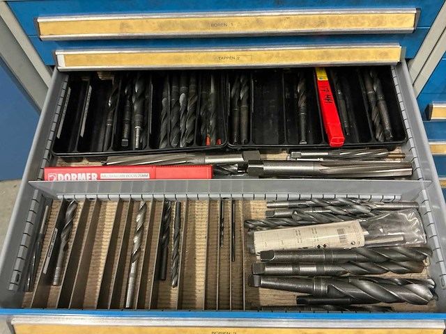 Bott ladenkast met boorgereedschap - afbeelding 4 van  8