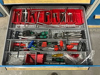 Bott ladenkast met boorgereedschap - afbeelding 7 van  8