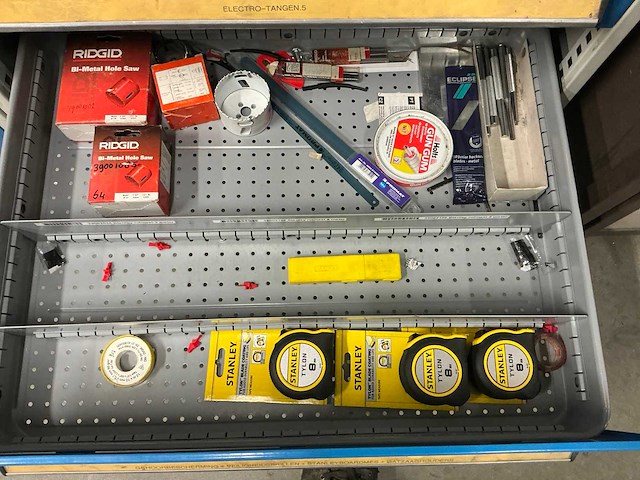 Bott ladenkast met handgereedschap - afbeelding 7 van  8