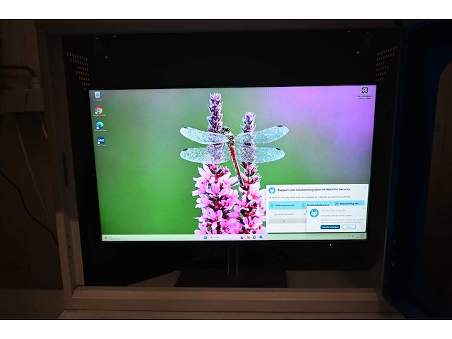 Bott pc-werkkast met hp prodesk 4 mini g1i ai desktop met monitor - afbeelding 3 van  5