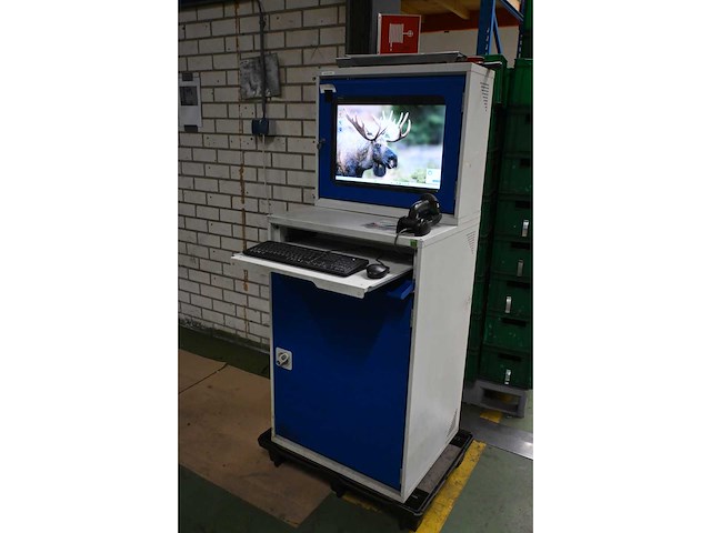 Bott pc-werkkast met hp prodesk 4 mini g1i ai desktop met monitor - afbeelding 2 van  9