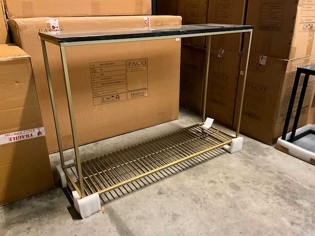 Boucle side table - afbeelding 2 van  8