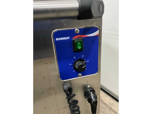 Bourgeat chauffant n/v 2 silos verwarmde bordenlowerator - afbeelding 8 van  10