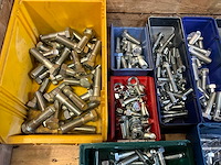 Bouten en moeren - afbeelding 2 van  7
