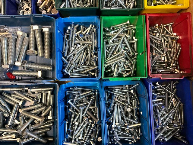 Bouten en moeren - afbeelding 6 van  7