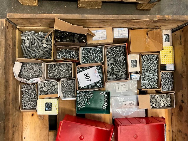 Bouten en moeren - afbeelding 1 van  5