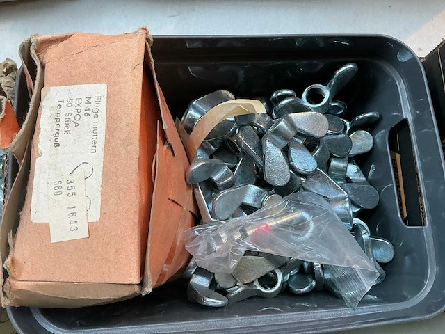 Bouten en moeren - afbeelding 4 van  5