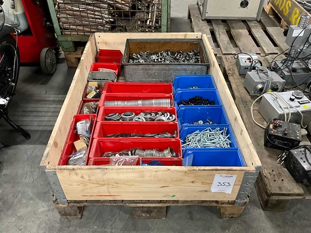 Bouten en ringen - afbeelding 1 van  10