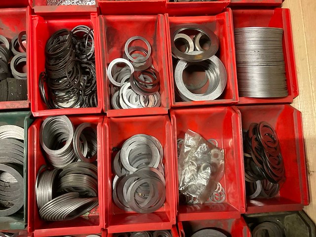 Bouten, moeren & ringen - afbeelding 3 van  6