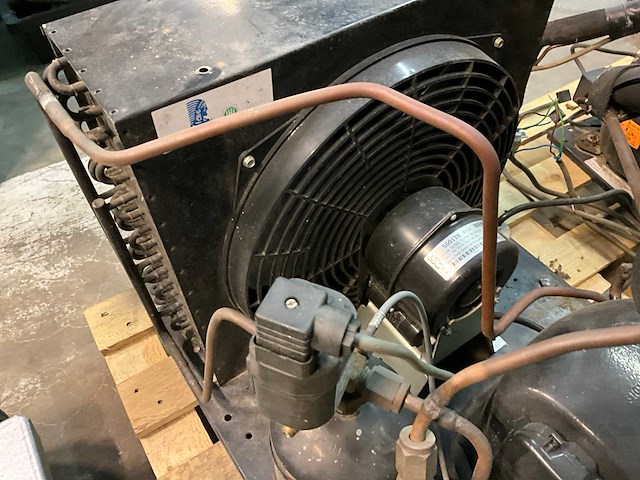 Bouter koelcompressor (3x) - afbeelding 13 van  15