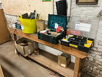 Bouw- en bevestigingsmateriaal - afbeelding 1 van  7