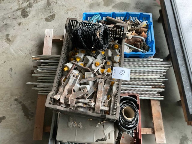 Bouw- en bevestigingsmateriaal - afbeelding 3 van  4