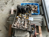 Bouw- en bevestigingsmateriaal - afbeelding 3 van  4