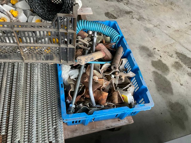 Bouw- en bevestigingsmateriaal - afbeelding 4 van  4