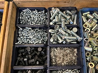 Bouw- en bevestigingsmateriaal - afbeelding 2 van  7