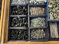 Bouw- en bevestigingsmateriaal - afbeelding 3 van  7