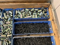 Bouw- en bevestigingsmateriaal - afbeelding 5 van  7