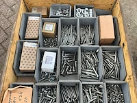 Bouw- en bevestigingsmateriaal - afbeelding 4 van  5