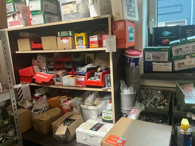 Bouw- en bevestigingsmateriaal - afbeelding 2 van  7