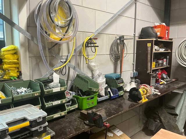 Bouw- en bevestigingsmateriaal - afbeelding 4 van  7