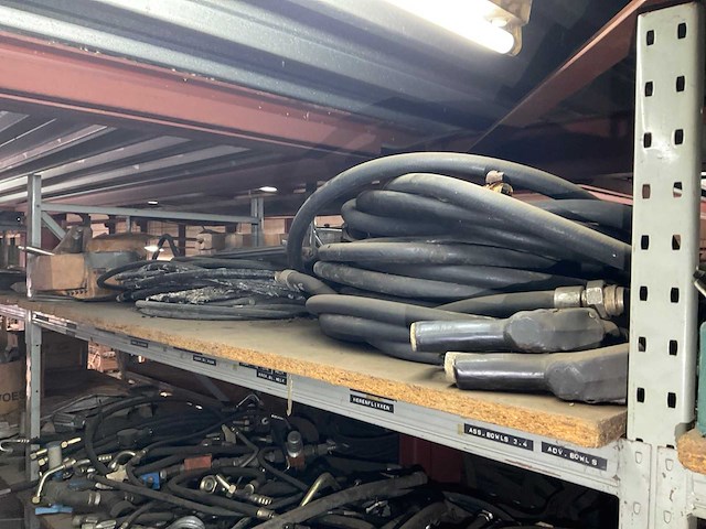 Bouw- en bevestigingsmateriaal - afbeelding 10 van  24