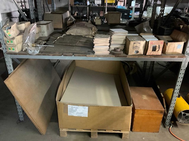 Bouw- en bevestigingsmateriaal - afbeelding 19 van  24