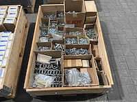 Bouw- en bevestigingsmateriaal - afbeelding 1 van  6