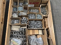 Bouw- en bevestigingsmateriaal - afbeelding 3 van  6