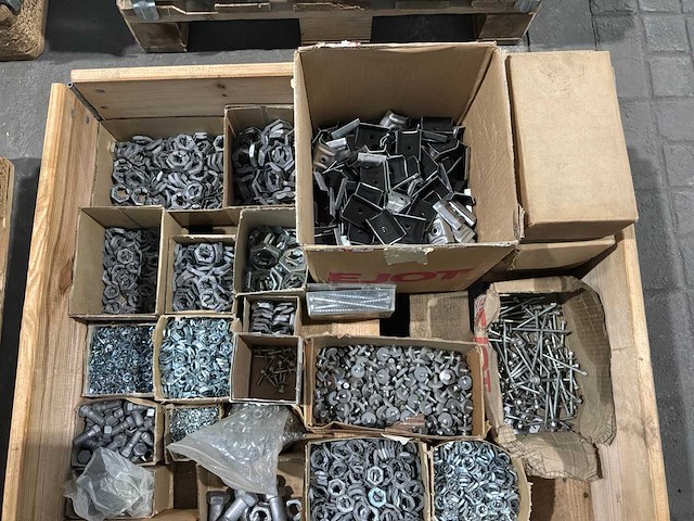 Bouw- en bevestigingsmateriaal - afbeelding 5 van  6