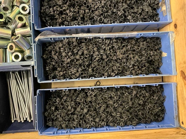 Bouw- en bevestigingsmateriaal - afbeelding 6 van  7