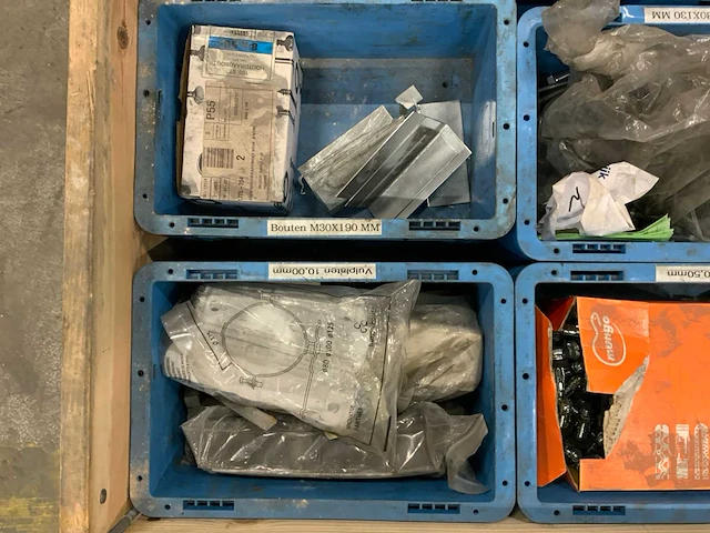 Bouw- en bevestigingsmateriaal - afbeelding 2 van  7