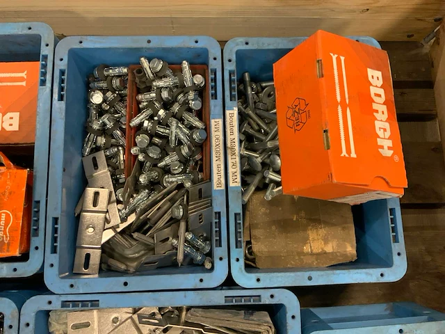 Bouw- en bevestigingsmateriaal - afbeelding 5 van  7