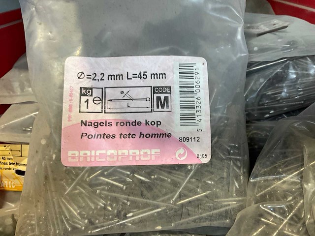 Bouw- en bevestigingsmateriaal - afbeelding 1 van  14