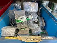 Bouw- en bevestigingsmateriaal - afbeelding 10 van  10