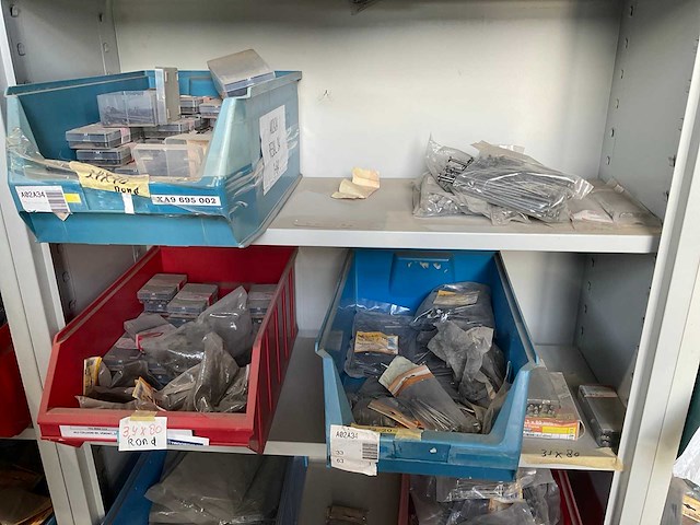 Bouw- en bevestigingsmateriaal - afbeelding 4 van  15