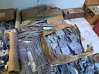 Bouw- en bevestigingsmateriaal - afbeelding 1 van  1