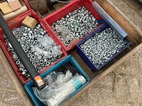 Bouw- en bevestigingsmateriaal - afbeelding 2 van  4