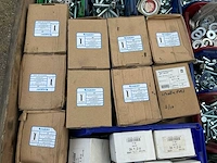 Bouw- en bevestigingsmateriaal - afbeelding 3 van  4
